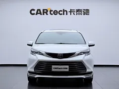 2023 Toyota Sienna 2.5L Hybrid Premium, белый — фото 2