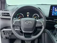 2023 Toyota Sienna 2.5L Hybrid Premium, белый — фото 21