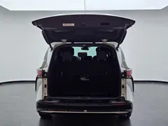 2023 Toyota Sienna 2.5L Hybrid Premium, белый — фото 29