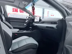 2022 Geely Emgrand S 1.4T CVT — фото 12