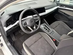 2021 Volkswagen Golf 200TSI DSG, белый — фото 5