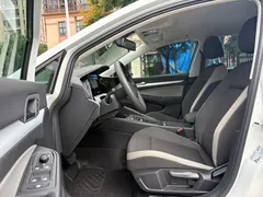 2021 Volkswagen Golf 200TSI DSG, белый — фото 6