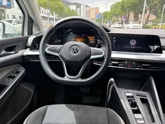 2021 Volkswagen Golf 200TSI DSG, белый — фото 14