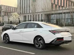 2023 Hyundai Elantra 1.5L CVT GLX Elite, белый — фото 9