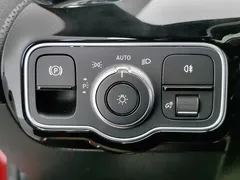 2020 Mercedes-Benz A-Class A 200 L — фото 21
