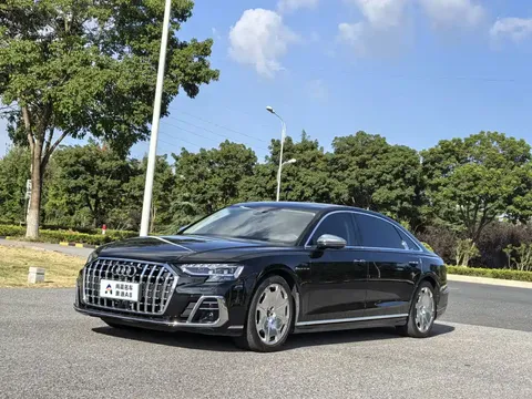 2022 Audi A8L Horch
