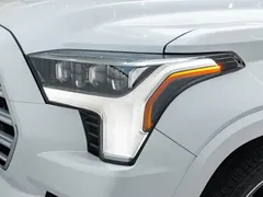 2023 Toyota Sequoia 3.5T, белый — фото 8