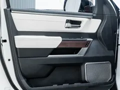 2023 Toyota Sequoia 3.5T, белый — фото 27