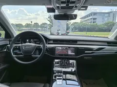 2023 Audi A8L 50 TFSI quattro Select, чёрный — фото 9