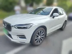 2021 Volvo XC60 4WD Luxury, белый — фото 1