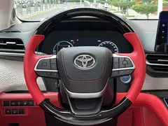 2021 Toyota Sienna 2.5L Hybrid Platinum, белый — фото 15