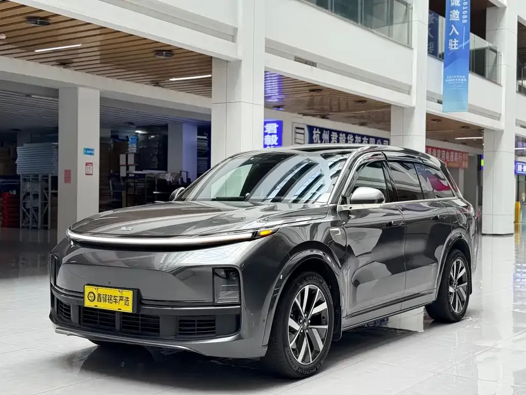2023 Li Auto L8