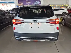 2020 Kia Seltos 1.5L CVT Trend, белый — фото 4