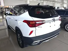2020 Kia Seltos 1.5L CVT Trend, белый — фото 23