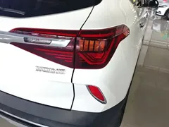 2020 Kia Seltos 1.5L CVT Trend, белый — фото 24