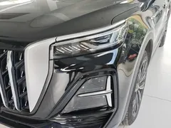 2025 Hongqi HS5 2.0T 4WD Pro, чёрный — фото 24