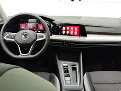 2021 Volkswagen Golf 200TSI DSG Pro, белый — фото 12