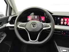 2021 Volkswagen Golf 200TSI DSG Pro, белый — фото 15