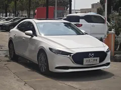 2021 Mazda 3 2.0L AT, белый — фото 3