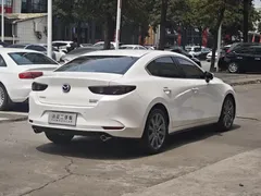 2021 Mazda 3 2.0L AT, белый — фото 14