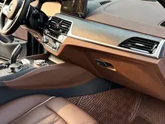 2023 BMW 5 Series 5 530Li M, чёрный — фото 8