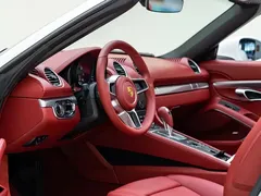 2020 Porsche 718 Boxster 2.0T, белый — фото 9