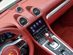 2020 Porsche 718 Boxster 2.0T, белый — фото 13