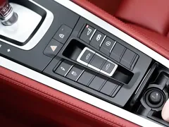 2020 Porsche 718 Boxster 2.0T, белый — фото 22