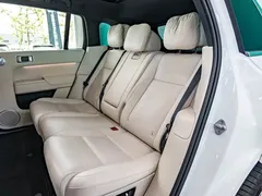 2025 Li Auto L7 Ultra, белый — фото 16