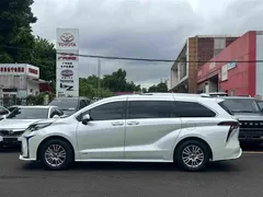 2021 Toyota Sienna 2.5L Hybrid Comfort, белый — фото 7