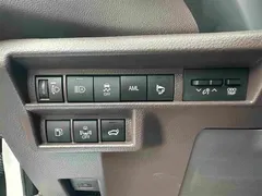 2021 Toyota Sienna 2.5L Hybrid Comfort, белый — фото 20