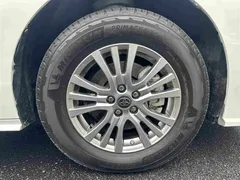 2021 Toyota Sienna 2.5L Hybrid Comfort, белый — фото 38