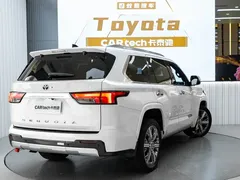 2023 Toyota Sequoia 3.5T, белый — фото 7
