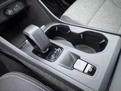 2023 Volvo XC40 B3, белый — фото 16