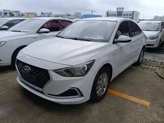 2020 Hyundai Elantra 1.6L AT GL, белый — фото 1