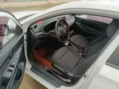 2020 Hyundai Elantra 1.6L AT GL, белый — фото 16