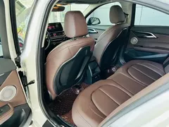 2021 BMW 1 Series 1 120i M, белый — фото 11