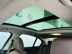 2021 BMW 1 Series 1 120i M, белый — фото 17