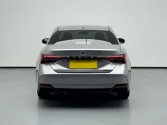 2022 Toyota Avalon Hybrid 2.5L Luxury — фото 16