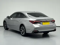 2022 Toyota Avalon Hybrid 2.5L Luxury — фото 17