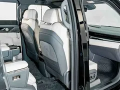 2024 Zeekr 009 6-Seat Executive 4WD 108kWh, чёрный — фото 23