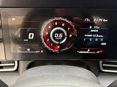 2022 Hyundai Elantra 1.5L CVT LUX Premium, белый — фото 10