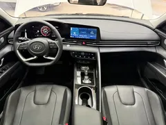 2022 Hyundai Elantra 1.5L CVT LUX Premium, белый — фото 20