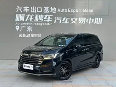 2022 Honda Odyssey 2.0L e:HEV, чёрный — фото 1