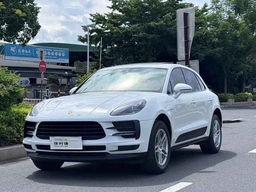 2021 Porsche Macan 2.0T