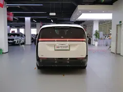 2024 Li Auto MEGA Ultra, белый — фото 6