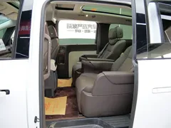 2024 Li Auto MEGA Ultra, белый — фото 7