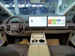 2024 Li Auto MEGA Ultra, белый — фото 20