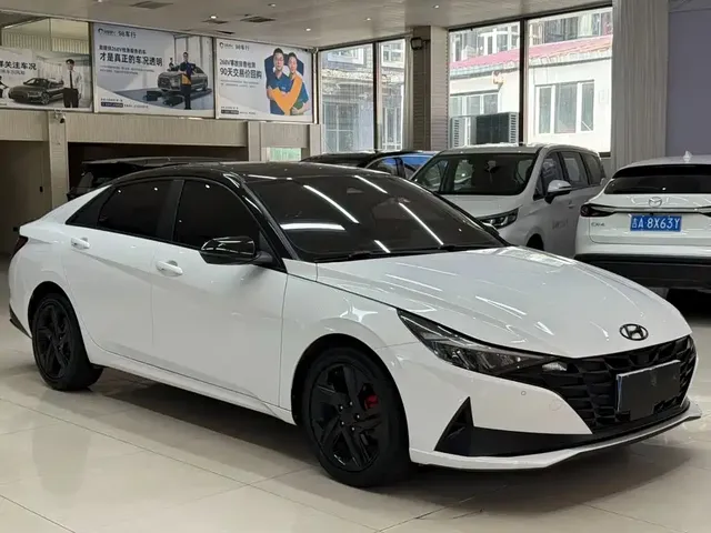 2022 Hyundai Elantra 1.5L CVT 20