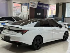 2022 Hyundai Elantra 1.5L CVT 20, белый — фото 4